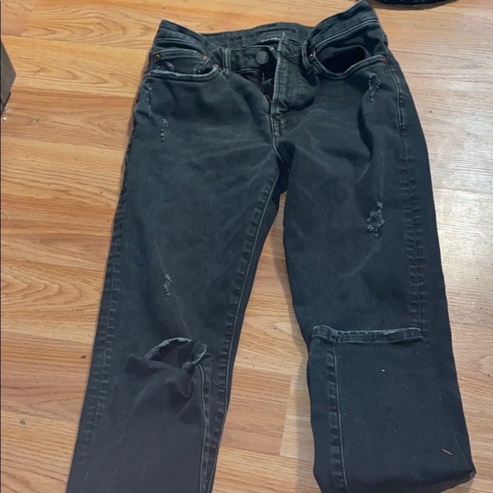 American eagle ripped jeans